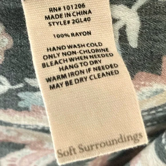 Soft Surroundings Elma 3/4 Sleeve Floral Paisley Top Size XL Bohemian Casual - Picture 13 of 13